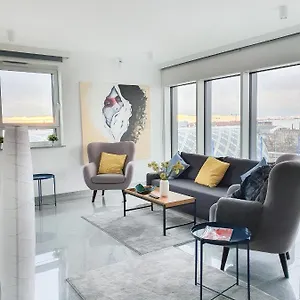 Capital - Towarowa Apartment