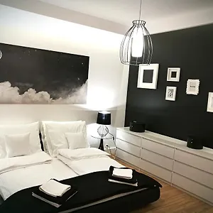 Black&white Apartment- Wierzbowa 5 Posen